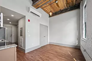 90 Grove St, Worcester, MA 01605 - Photo 2