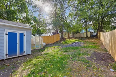 161 Smith St, Lowell, MA 01851 - Photo 4