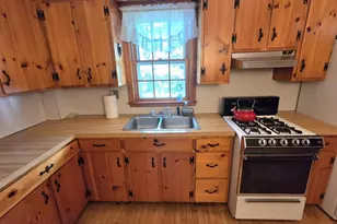 584 Slocum Rd, Dartmouth, MA 02747 - Photo 6