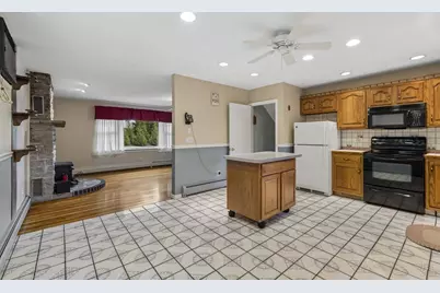 30 Lee Rd, Dracut, MA 01826 - Photo 6