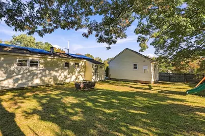 33 Rondeau Rd, Bellingham, MA 02019 - Photo 16