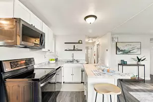 33 Rondeau Rd, Bellingham, MA 02019 - Photo 6