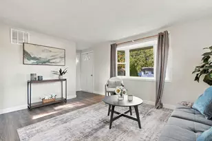 33 Rondeau Rd, Bellingham, MA 02019 - Photo 4