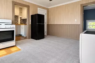 625 S Almond St, Fall River, MA 02724 - Photo 6