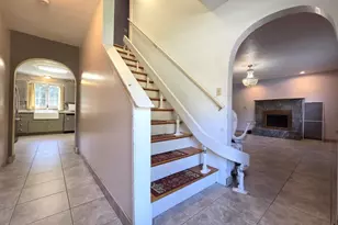 4 Joseph St, Dudley, MA 01571 - Photo 2