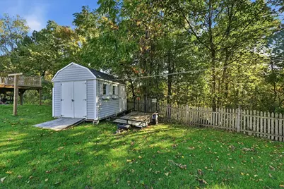 68 Miles St, Millbury, MA 01527 - Photo 28