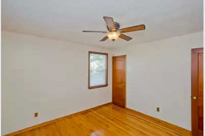 29 Marguerite St, Chicopee, MA 01020 - Photo 12