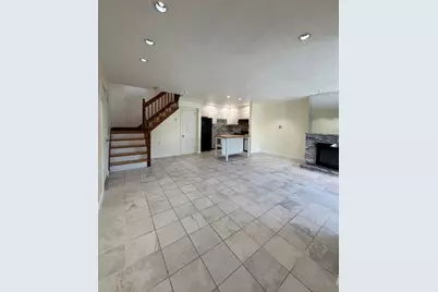 148 Quincy Shore Dr #Unit 44, Quincy, MA 02171 - Photo 2