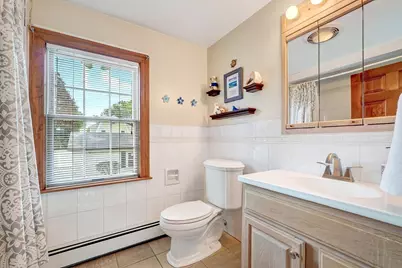 21 Elm Street, Melrose, MA 02176 - Photo 24
