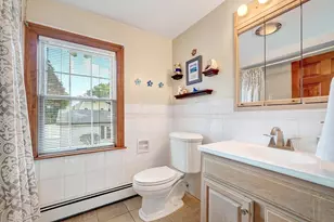 21 Elm St, Melrose, MA 02176 - Photo 24