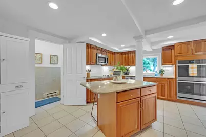 18 Sturgis St, Woburn, MA 01801 - Photo 14