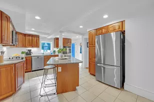 18 Sturgis St, Woburn, MA 01801 - Photo 12