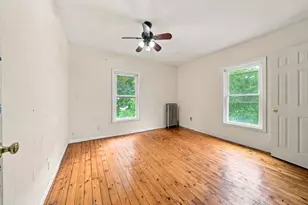30 Myrtle Ave, Holyoke, MA 01040 - Photo 22