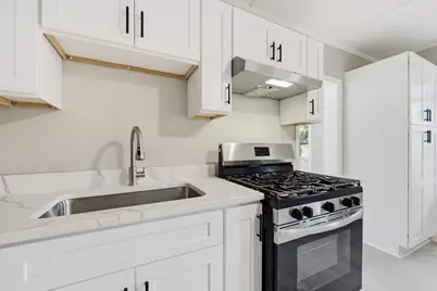 13 Furrow St, Westfield, MA 01085 - Photo 14