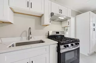 13 Furrow St, Westfield, MA 01085 - Photo 14
