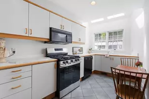 25 Parker Ridge Way, Newburyport, MA 01950 - Photo 2