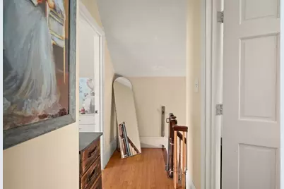 55 Arlington St, Lowell, MA 01854 - Photo 8