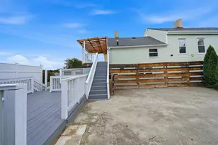 8 Cady St, Lowell, MA 01852 - Photo 28