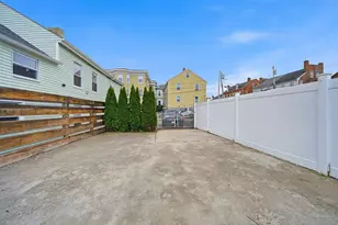 8 Cady St, Lowell, MA 01852 - Photo 26