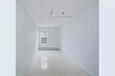 8 Cady St, Lowell, MA 01852 - Photo 20