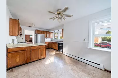 44 Essex St, Revere, MA 02151 - Photo 10