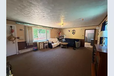 165 Chapman St, Greenfield, MA 01301 - Photo 14