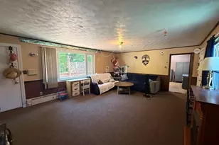 165 Chapman St, Greenfield, MA 01301 - Photo 14