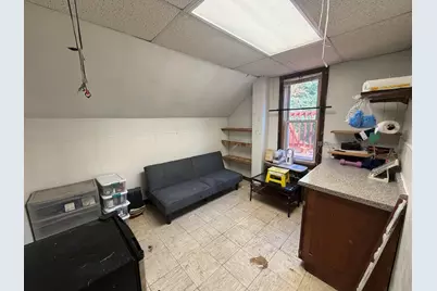 165 Chapman St, Greenfield, MA 01301 - Photo 18