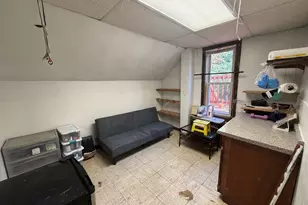165 Chapman St, Greenfield, MA 01301 - Photo 18