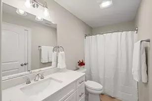 63 Locust St, Salisbury, MA 01952 - Photo 32