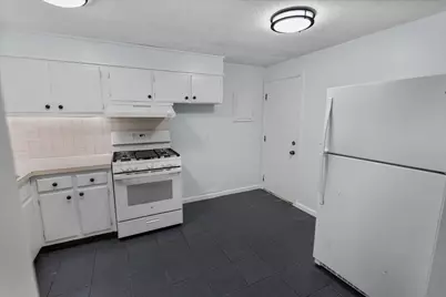 635 W Lowell Ave #2, Haverhill, MA 01832 - Photo 8