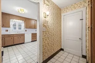 41 Eustis St, Quincy, MA 02170 - Photo 14