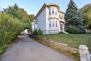 86 Stevens St, Lowell, MA 01851 - Photo 2