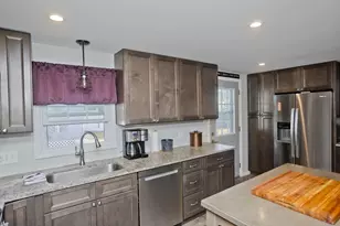107 Parenteau Dr, Chicopee, MA 01020 - Photo 16