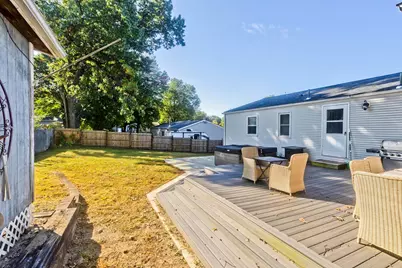 107 Parenteau Dr, Chicopee, MA 01020 - Photo 36