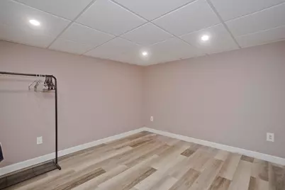 107 Parenteau Dr, Chicopee, MA 01020 - Photo 32