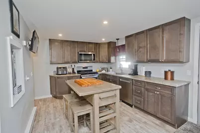 107 Parenteau Dr, Chicopee, MA 01020 - Photo 14