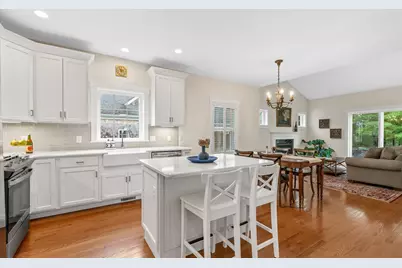 106 White Clover Trl, Plymouth, MA 02360 - Photo 6