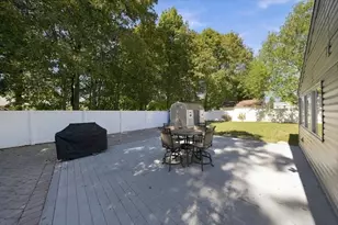 17 Lake St, Braintree, MA 02184 - Photo 20
