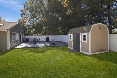 17 Lake St, Braintree, MA 02184 - Photo 24