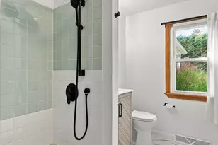 5 Winchester Terrace, Northampton, MA 01062 - Photo 12