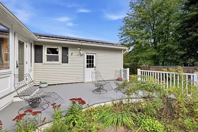 5 Winchester Ter, Northampton, MA 01062 - Photo 28
