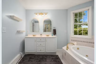 10 Valley Rd, Danvers, MA 01923 - Photo 20
