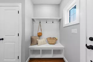 35 School St, Woburn, MA 01801 - Photo 4