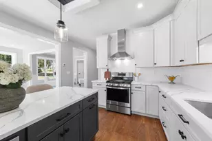35 School St, Woburn, MA 01801 - Photo 16