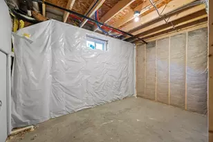7 Snowberry Cir, Worcester, MA 01607 - Photo 28