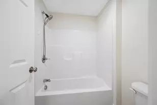 7 Snowberry Cir, Worcester, MA 01607 - Photo 16
