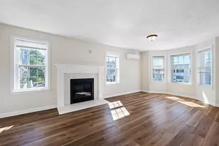 7 Snowberry Cir, Worcester, MA 01607 - Photo 10