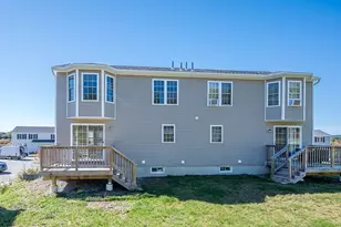 7 Snowberry Cir, Worcester, MA 01607 - Photo 24