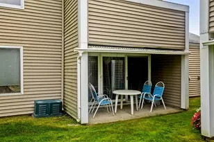120 Nassau Dr, Springfield, MA 01129 - Photo 26